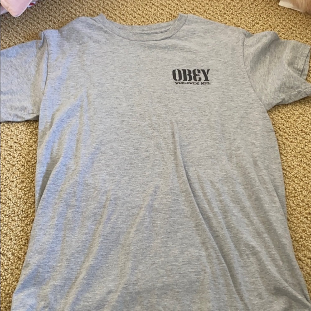 obey tee shirt